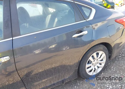 2016 Nissan Altima 2.5/2.5 S/2.5 Sl/2.5 Sr/2.5 Sv z USA, uszkodzony, nr VIN 1N4AL3AP5GC236425